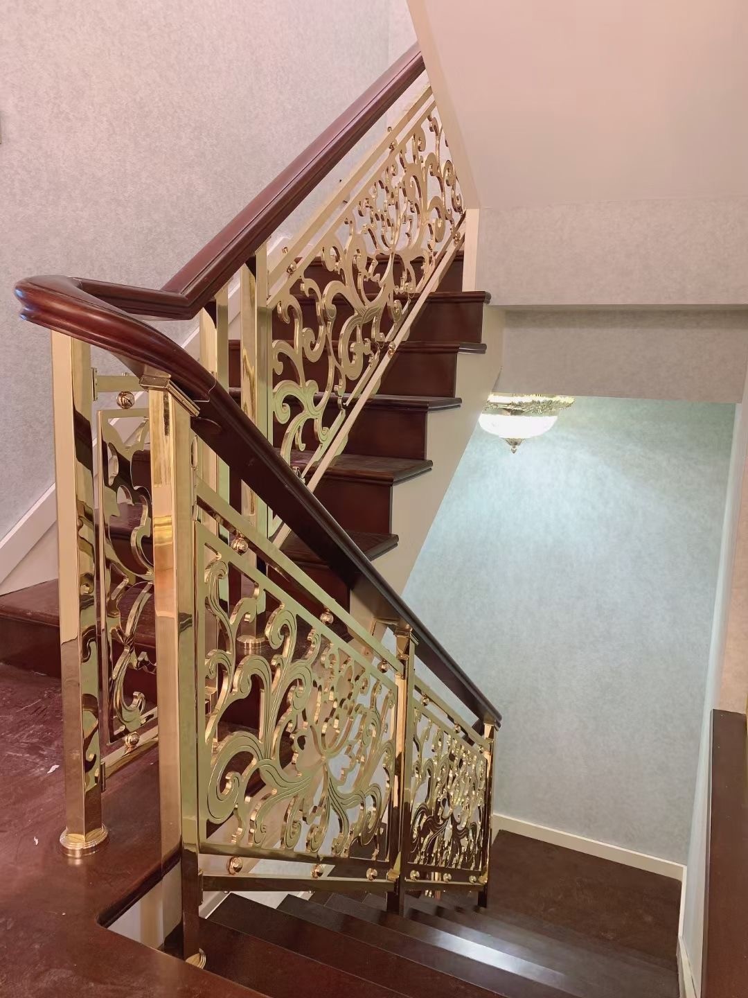 1637549093599781.jpg 1637549093599781.jpg